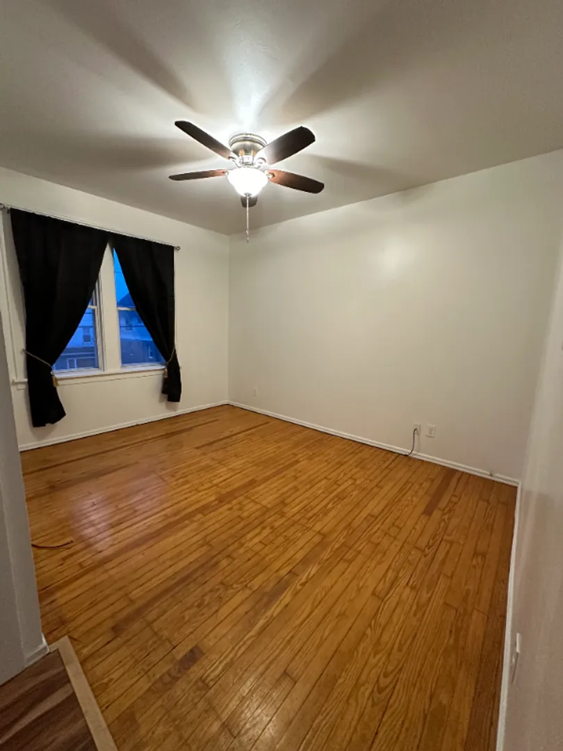 136 Sawyer Ave | 2 bed condo for rent