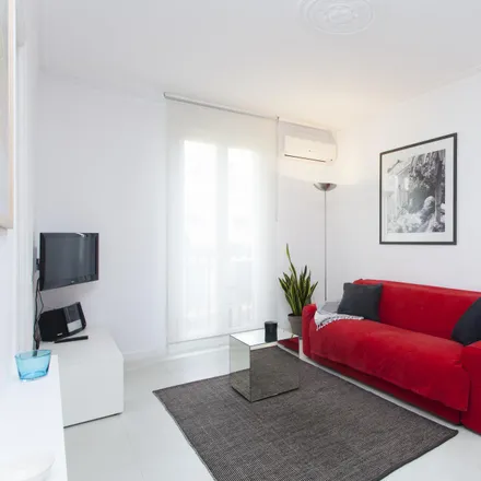 Image 3 - Carrer d'Aribau, 41, 08001 Barcelona, Spain - Apartment for rent