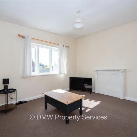 Rent this 5 bed apartment on 36 Waverley Avenue in Beeston, NG9 1HZ