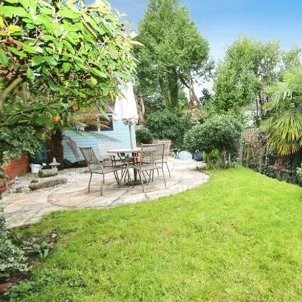 Image 2 - Gordon Road, Bournemouth, BH12 1EB, United Kingdom - House for sale