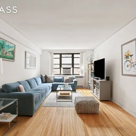 Buy this studio apartment on Grover Cleveland in 67-38 108th Street, New York