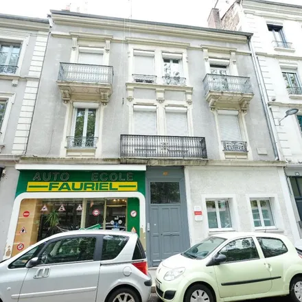 Image 8 - 87B Cours Fauriel, 42100 Saint-Étienne, France - Apartment for rent