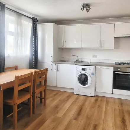 Rent this 1 bed apartment on Dault Road in London, SW18 2NL
