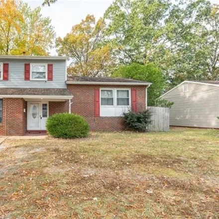 Image 2 - 201 Lowden Hunt Drive, Lynnhaven, Hampton, VA 23666, USA - House for sale