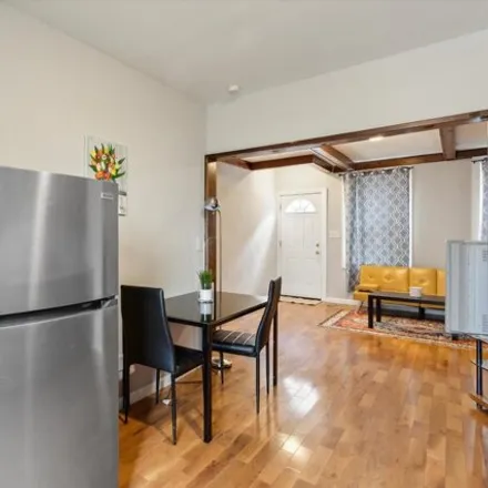 Image 5 - 1338 South Hollywood Street, Philadelphia, PA 19146, USA - House for sale