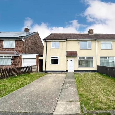 Rent this 2 bed duplex on Riccarton Close in Stockton-on-Tees, TS19 9NE