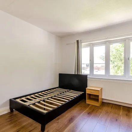 Image 4 - Robin Hood Lane, London, SW15 3PX, United Kingdom - Apartment for rent