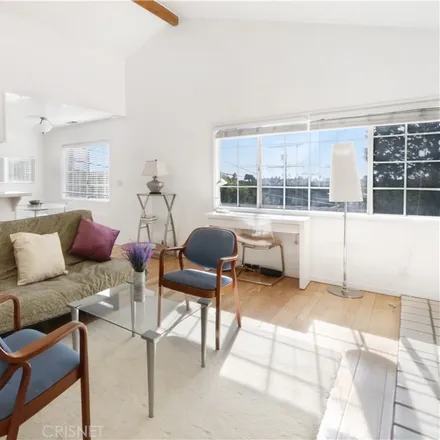 Rent this 2 bed apartment on 1204 Bay Street in Santa Monica, CA 90405