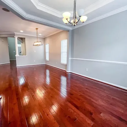 Rent this 4 bed apartment on 3909 Beeker Mill Place in Chantilly, VA 20151