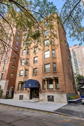 Buy this 1 bed condo on 20 East Goethe Street in Chicago, IL 60610