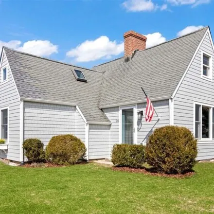 Rent this 4 bed house on 16 South Elihu Place in Montauk, East Hampton