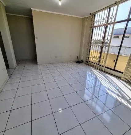 Rent this 2 bed apartment on Marathon in Benjamín Carrión Mora, 090905