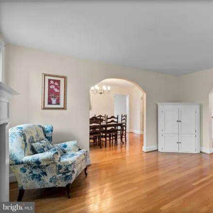 Image 3 - 219 Mount Desales Road, Catonsville, MD 21229, USA - House for sale