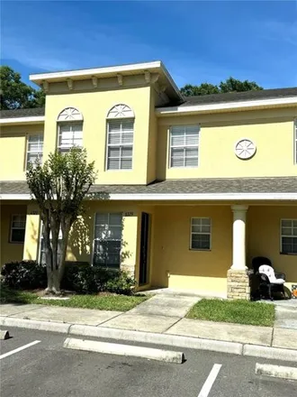 Buy this 3 bed townhouse on 6325 Aaralyn Road in Zephyrhills, FL 33542