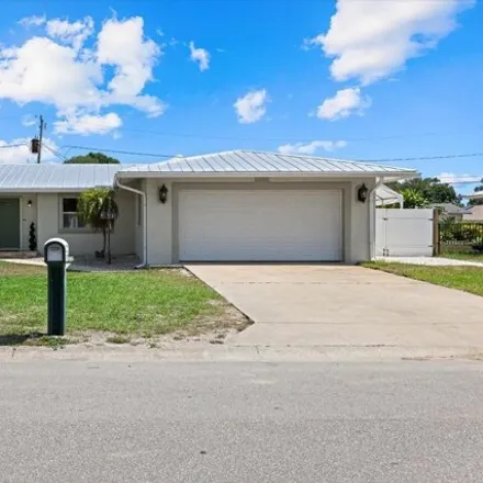 Buy this 3 bed house on 323 Dorchester Drive in Sarasota County, FL 34293