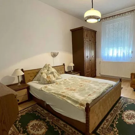 Rent this 2 bed apartment on Keszthely in Balaton utca, 8360