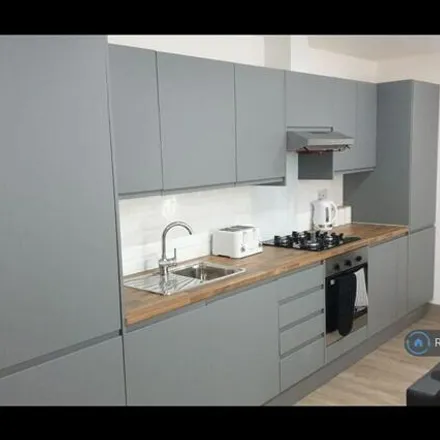 Image 3 - Grill Zone, Havana Close, London, RM1 1SS, United Kingdom - Apartment for rent
