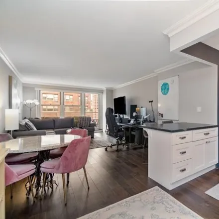 Image 3 - 428 2nd Avenue, New York, NY 10010, USA - Apartment for sale