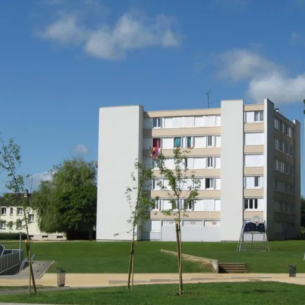 Rent this 6 bed apartment on 47 Rue Bel Air in 70400 Héricourt, France