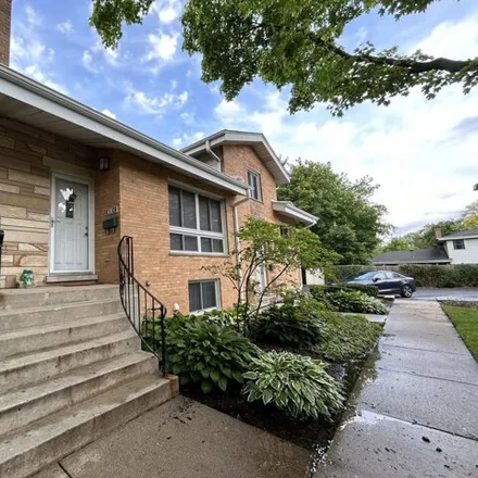 Buy this 2 bed house on unnamed road in Arlington Heights, IL 60004