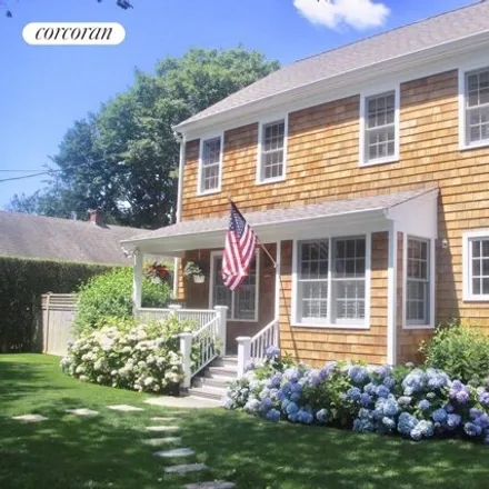 Rent this 3 bed house on 13 Church Street in Jericho, Village of East Hampton