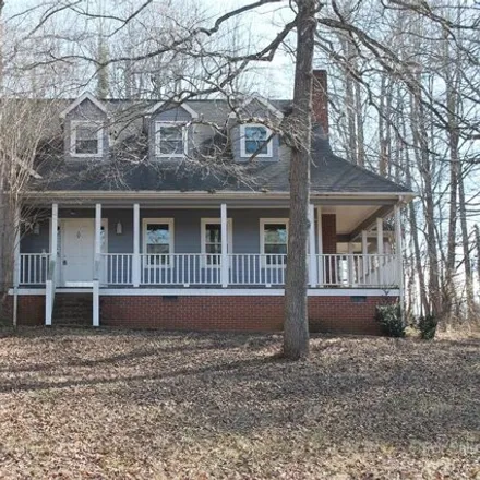 Buy this 3 bed house on 622 Oakdale Drive in Westwood, Statesville