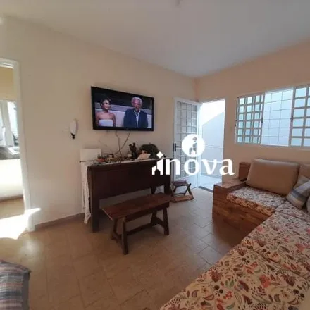 Buy this 5 bed house on Avenida Barão do Rio Branco in Vila Raquel, Uberaba - MG
