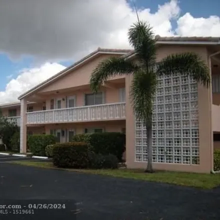 Rent this 1 bed condo on 2113 Northeast 42nd Court in Lighthouse Point, FL 33064