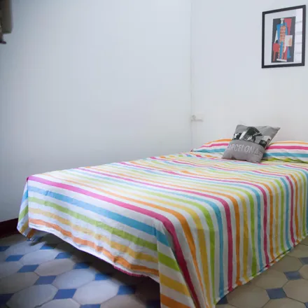 Rent this 4 bed room on Carrer d'Aragó in 342, 08001 Barcelona