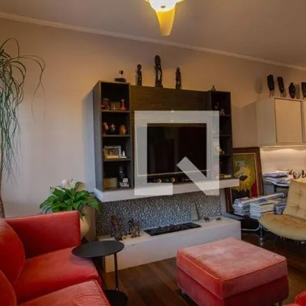Rent this 3 bed apartment on Rua Cincinato Braga 213 in Morro dos Ingleses, São Paulo - SP