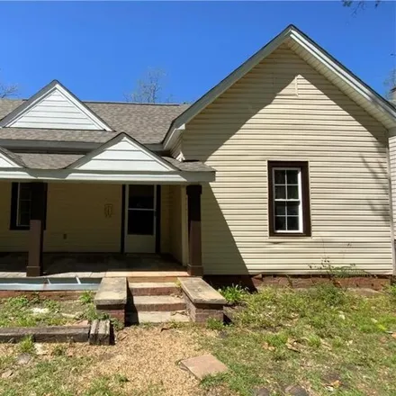 Buy this 3 bed house on 414 2nd Avenue in Tallassee, Elmore County
