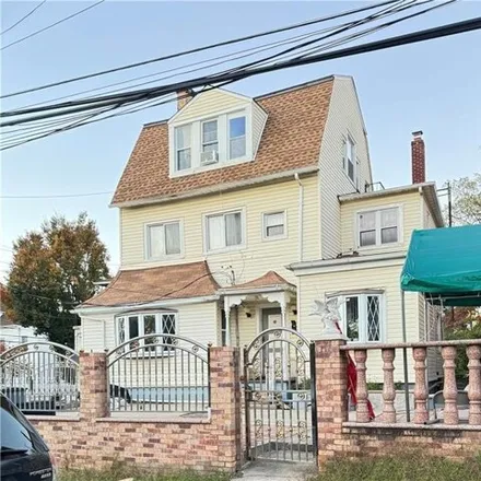 Buy this 4 bed house on 801 South Oak Drive in New York, NY 10467