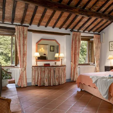 Rent this 6 bed house on Castelnuovo Berardenga in Località Castelnuovo Scalo, 53019 Asciano SI