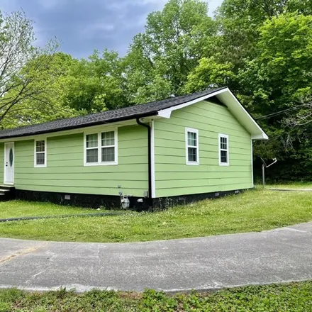 Buy this 3 bed house on 882 Colerain Street in LaFayette, GA 30728