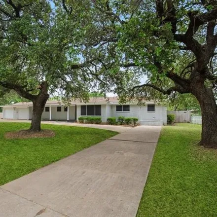 Image 3 - Irma Marsh Middle School, 415 Hagg Drive, Fort Worth, TX 76114, USA - House for sale