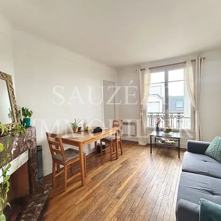 Rent this 3 bed apartment on 36 Avenue de la République in 92120 Montrouge, France