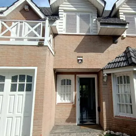 Buy this 3 bed house on Avenida Espora 904 in Adrogué, Argentina