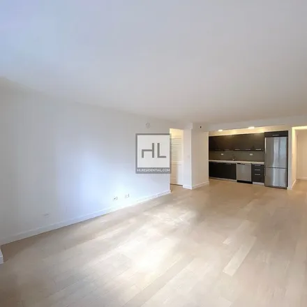 Rent this 3 bed apartment on 225 East 39th Street in New York, NY 10016