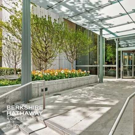 Image 2 - 517-531 West Superior Street, Chicago, IL 60610, USA - Condo for sale