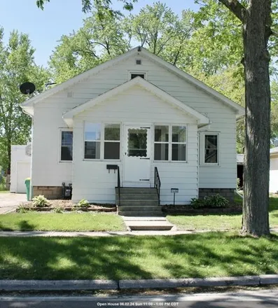 Buy this 2 bed house on 1698 Farlin Avenue in Green Bay, WI 54302