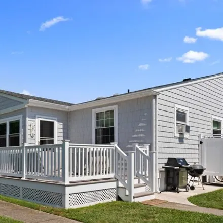 Buy this 2 bed house on 1323 Illinois Avenue in Cape May, NJ 08204