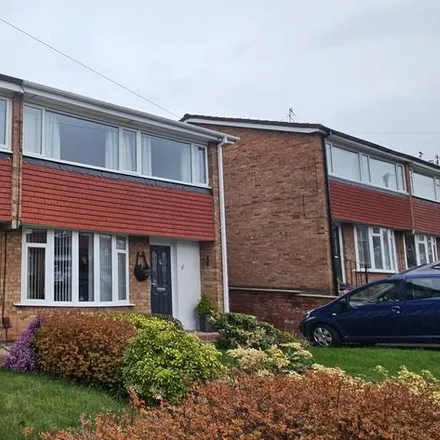 Rent this 3 bed duplex on Meadow Close in Ryton, NE40 3RU