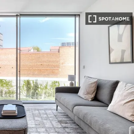 Rent this 1 bed apartment on Oficina de Asilo y Refugio (OAR) in Calle de Pradillo, 28002 Madrid