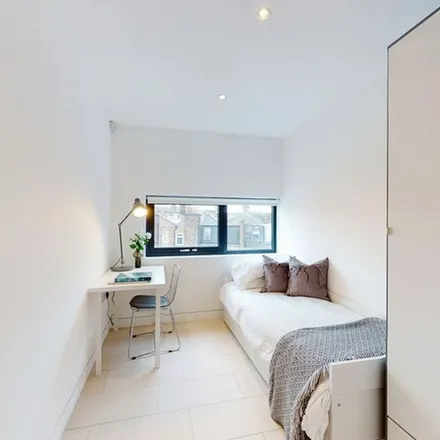 Image 4 - Latitude House, Oval Road, Primrose Hill, London, NW1 7EU, United Kingdom - Apartment for rent