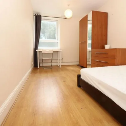 Image 3 - William Booth House, 1a Hind Grove, Bow Common, London, E14 6HT, United Kingdom - Apartment for rent