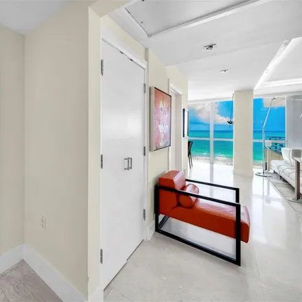 Image 9 - 36 Ocean Drive, Miami Beach, FL 33139, USA - Condo for rent