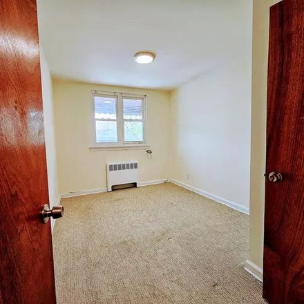 Rent this 3 bed apartment on 1022 East 211th Street in New York, NY 10469