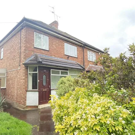 Rent this 3 bed duplex on Studley Road in Redditch, B98 7HG