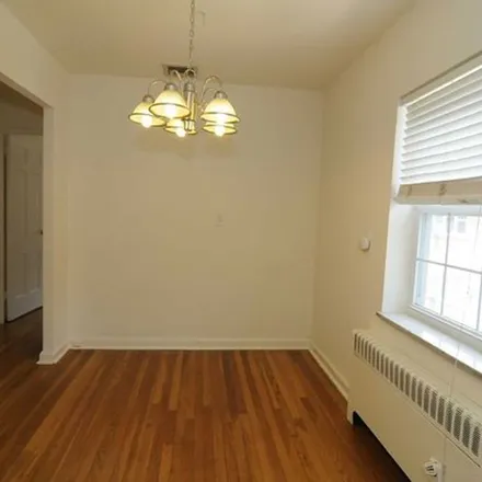 Image 1 - 3 Heights Road, Ridgewood, NJ 07450, USA - Apartment for rent