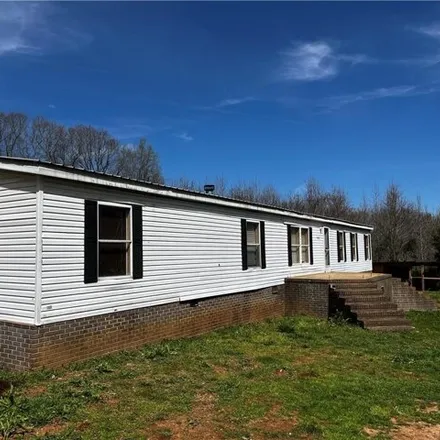 Buy this studio apartment on Cherokee Trail in Randolph County, NC 27313
